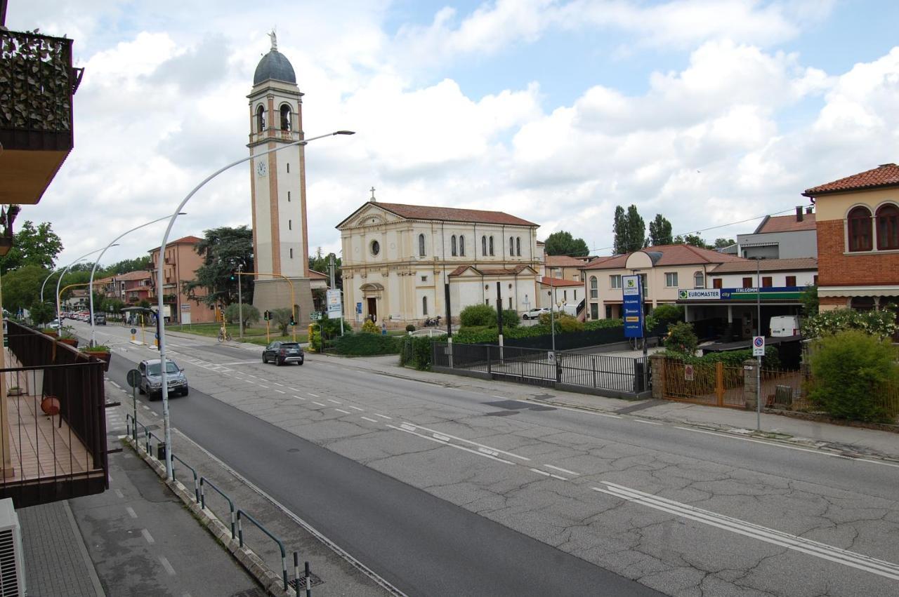 Locazione Turistica Elite Parco Brentelle Bed & Breakfast - Chiesanuova 135 E 167 Padova Kültér fotó